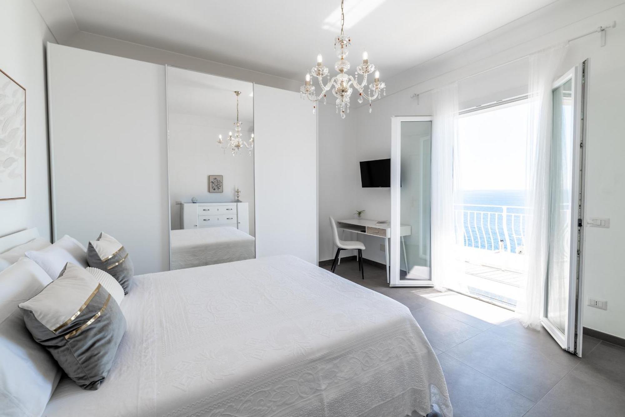 Casa Clara Lejlighed Praiano Eksteriør billede